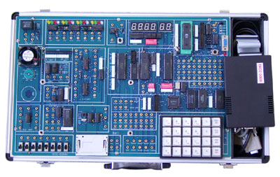 這是一款實(shí)驗(yàn)項(xiàng)目極其豐富,實(shí)驗(yàn)方式靈活,實(shí)驗(yàn)?zāi)K開放,仿真器外掛,功能非常強(qiáng)大,性能極其優(yōu)異的單片機(jī)教學(xué)實(shí)驗(yàn)儀,是《MCS-51單片機(jī)原理與接口》《單片機(jī)控制技術(shù)》《自動(dòng)化控制》等課程教學(xué)的*佳配套實(shí)驗(yàn)設(shè)備，為各類院校的教學(xué)實(shí)驗(yàn)、課程設(shè)計(jì)、畢業(yè)設(shè)計(jì)提供了良好的實(shí)驗(yàn)開發(fā)環(huán)境。也可作為科研、開發(fā)工作者的得力助手。